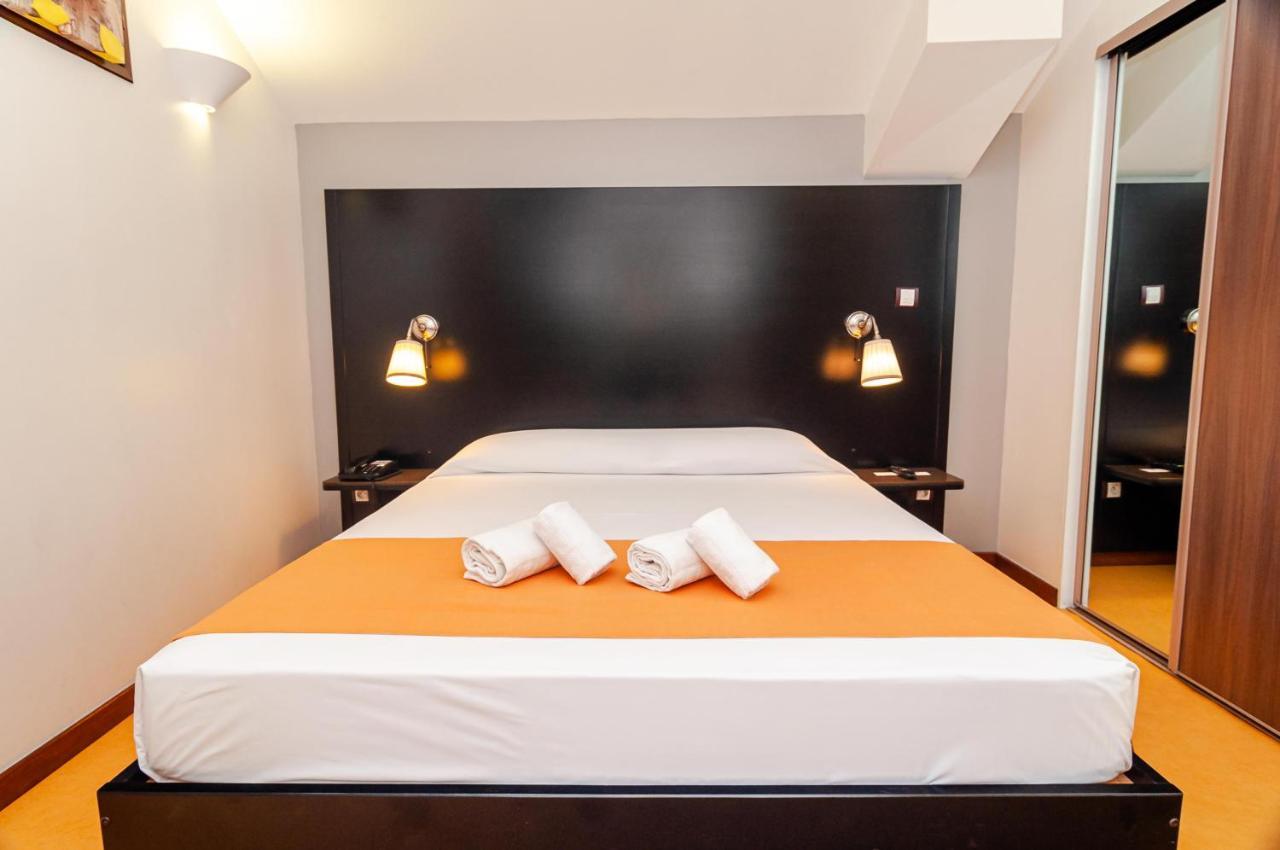 Tama Hotel Saint-Gilles-les Bains Esterno foto