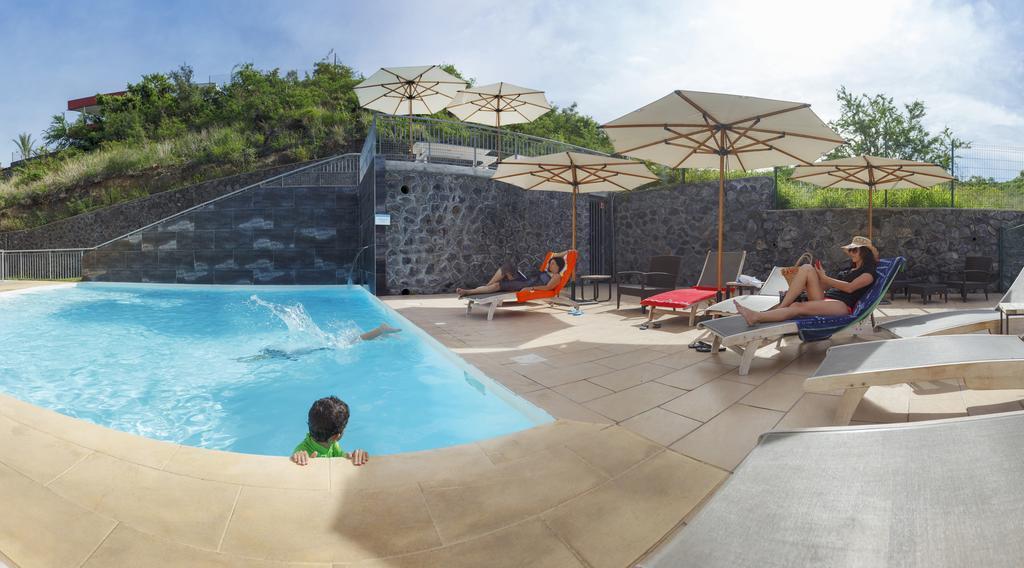 Tama Hotel Saint-Gilles-les Bains Esterno foto