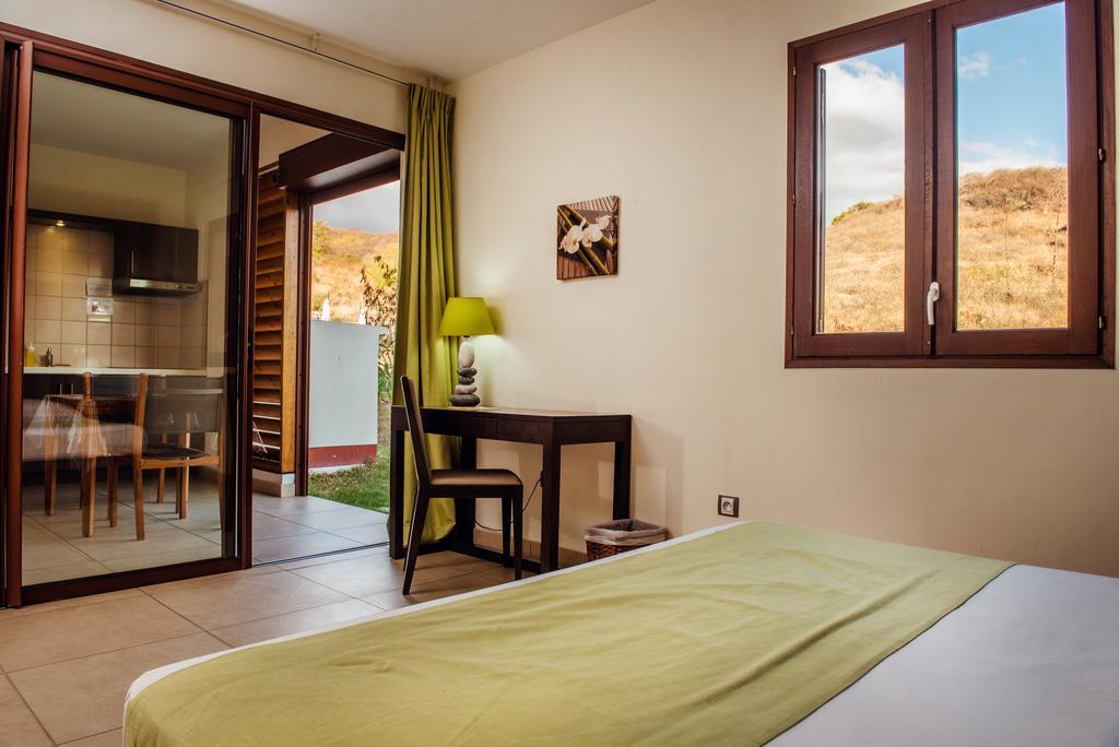 Tama Hotel Saint-Gilles-les Bains Esterno foto